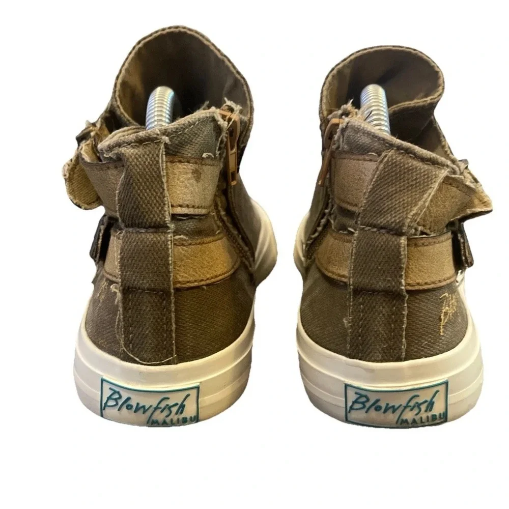 Blowfish Malibu‎ Ankle Booties Women's Size 8 Side Zip Olive Dbl Buckle